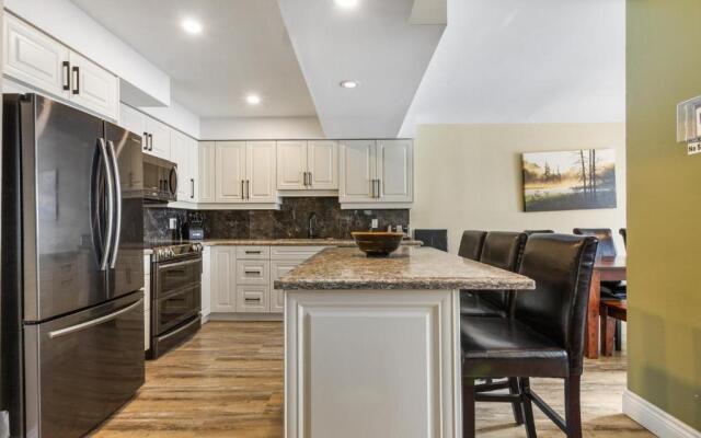 Blue Mountain, 2BR, Slopeside-Chateau Ridge