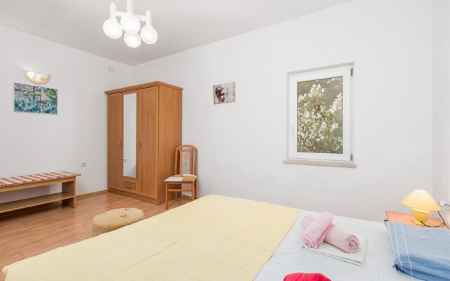 Amazing Apartment in Novalja With Wifi and 1 Bedrooms