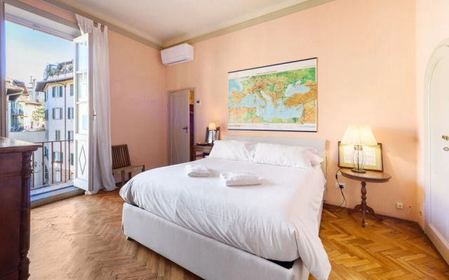 Ponte Vecchio 3 bedrooms by Mmega