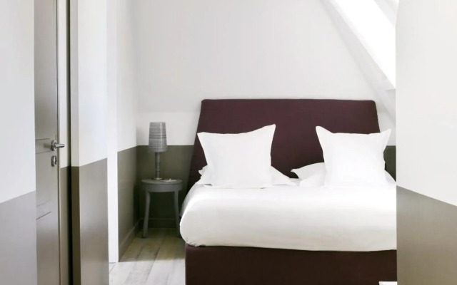 White 1921 Saint-Tropez