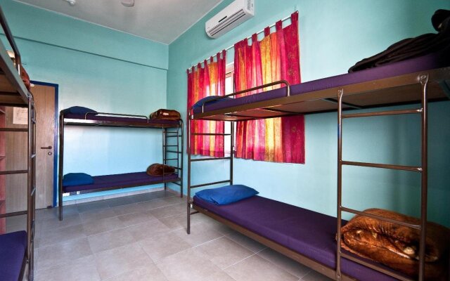 Hayarkon Hostel