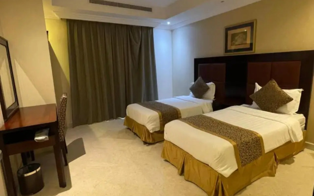 OYO 137 Prestige Suite Units