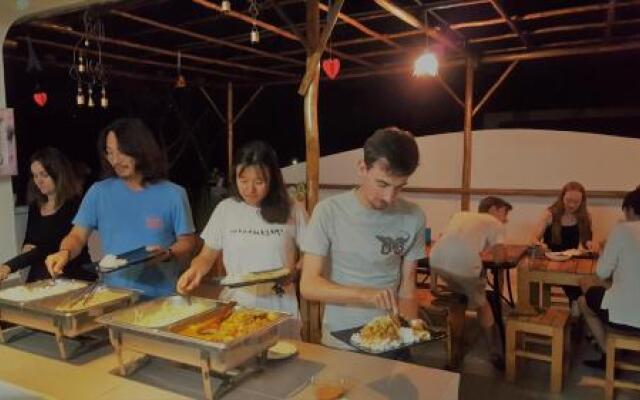 Hunch Backpackers Hostel