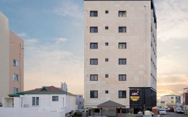 Seomoon Residence Hotel