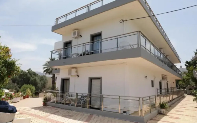 Maria Apartments by Checkin