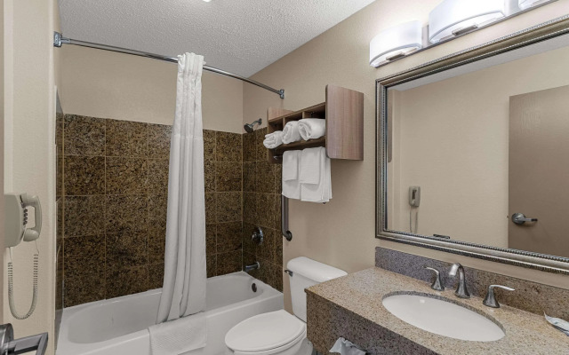 Quality Inn Denver Northeast Brighton