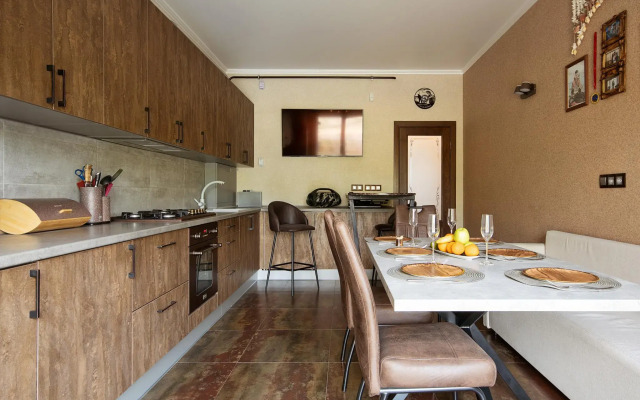 Таунхаус-Эллинг Светлый