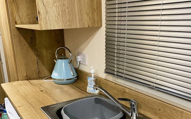 Lovely 2-bed Chalet in Prestatyn