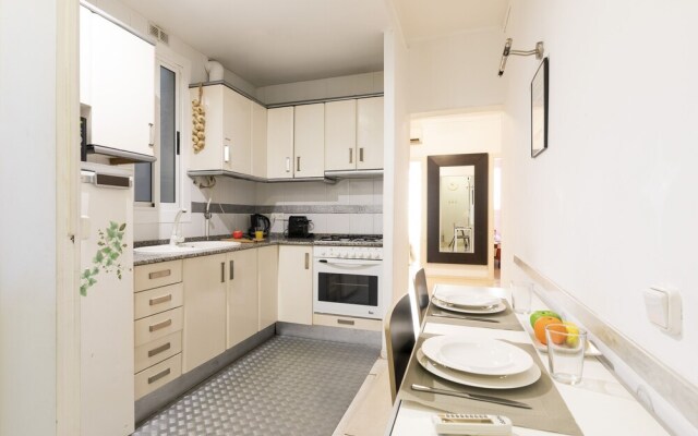 AB Paral·lel Apartments