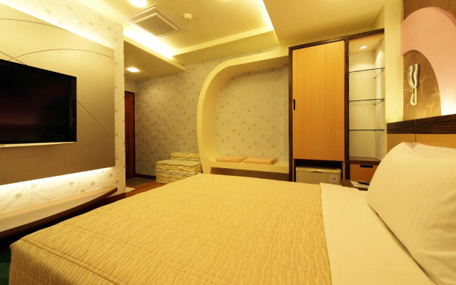 Ibiza Kenting Hotel II