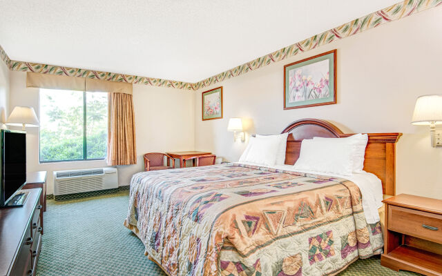 Super 8 By Wyndham Strongsville/Cleveland