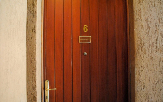 Olive To Lario Apartments