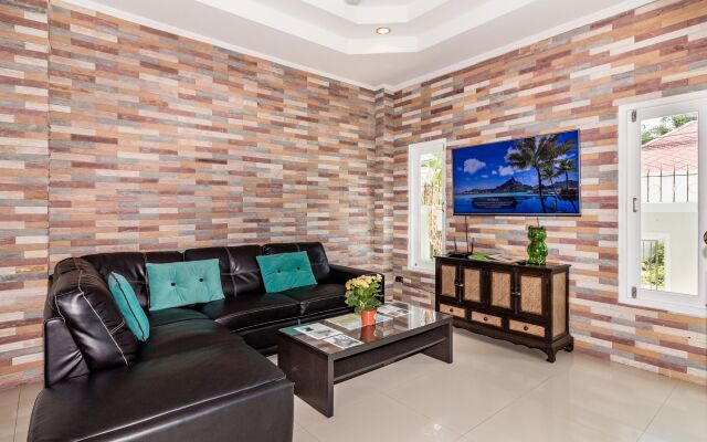 Tewaree Villa - Pattaya Holiday House Walking Street