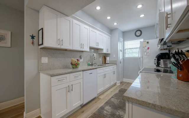 Bayview Beach Condo