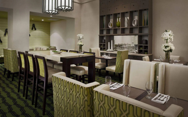 Hotel Adagio, Autograph Collection