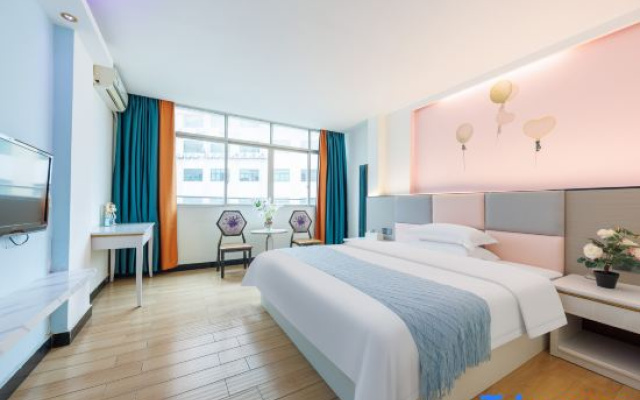 Guanhua Business Hotel