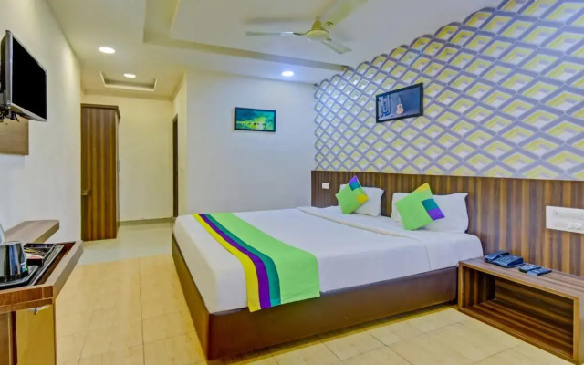 Itsy Hotels Igloo Residency Raja Seat