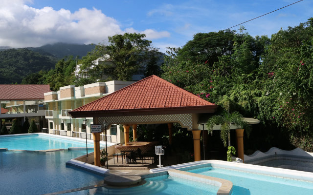 Splash Oasis Resort Hotel