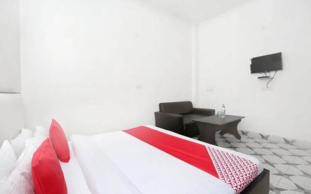 OYO 10455 Hotel Royal Dreams
