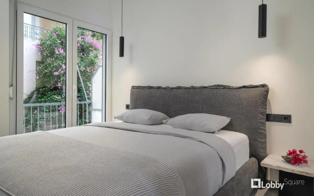 La Mer Apartment by LobbySquare