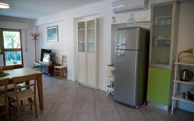 N228 - Numana, quadrilocale ristrutturato con giardino
