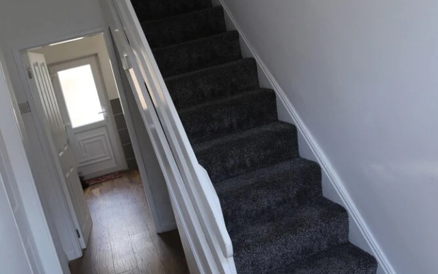 Thornes Road House by Serviced Rooms Ltd