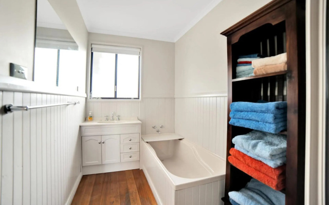 Dune Views – Guest Rooms – Bridport