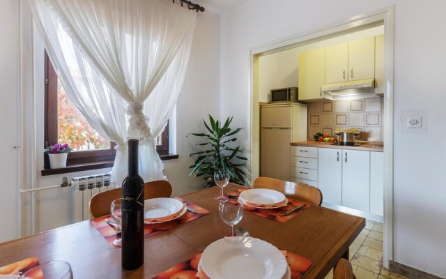 Stunning Apartment in Umag With Wifi