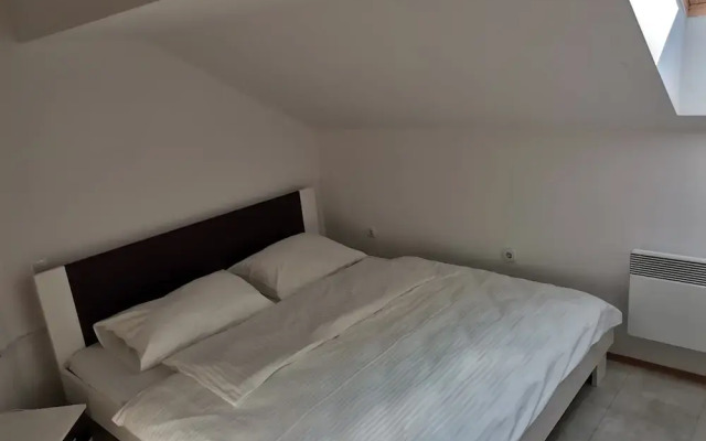 Apartmaji bungalovi i sotorisce Silva
