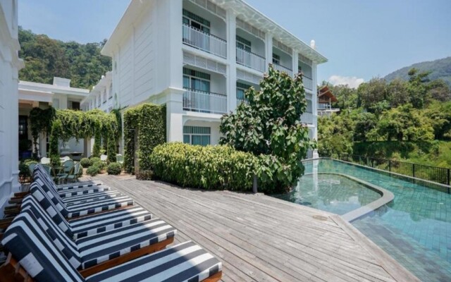Marina Gallery Resort Kacha Kalim Bay