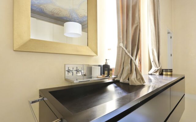 Luxury Apartment in Central Florence