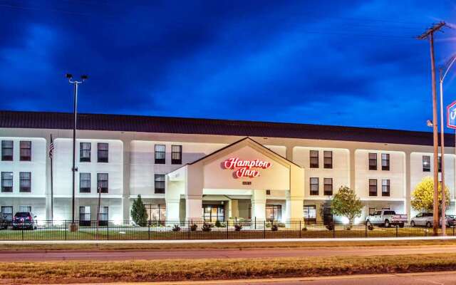 Hampton Inn Hutchinson