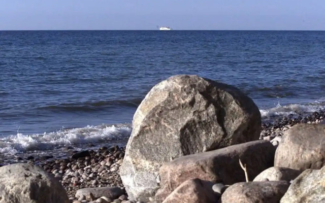 Lighthouse View Modern Retreat