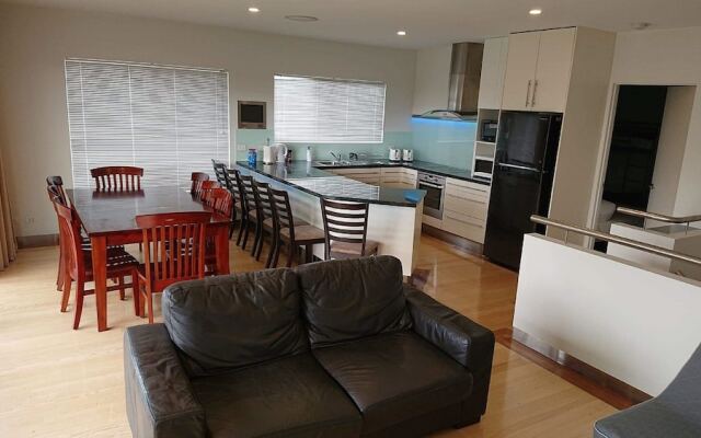 Paradise Escapes - 001