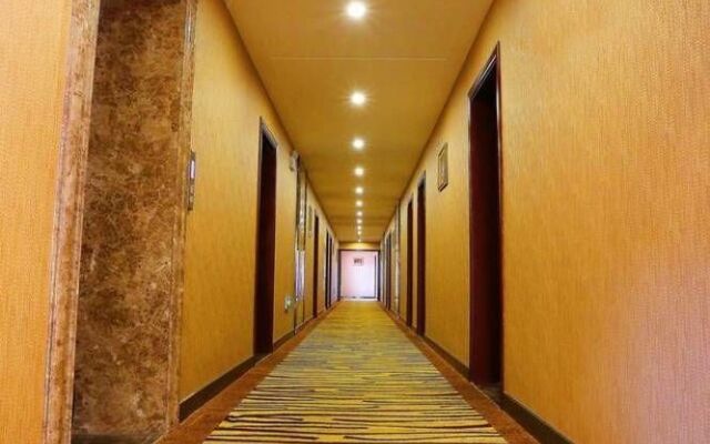 Qingdao Lucky and Better Hotel
