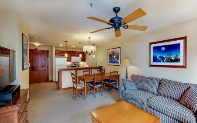Powderhorn Lodge 413: Woodland Star Suite