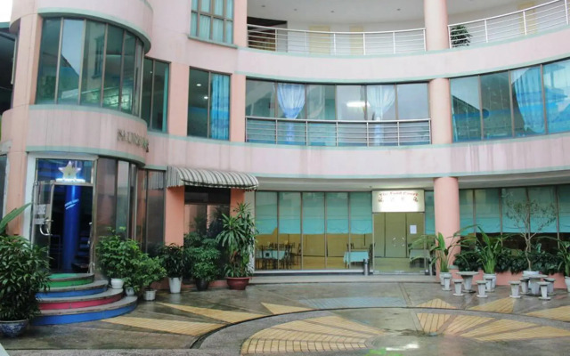 Pan Horizon Executive Residences