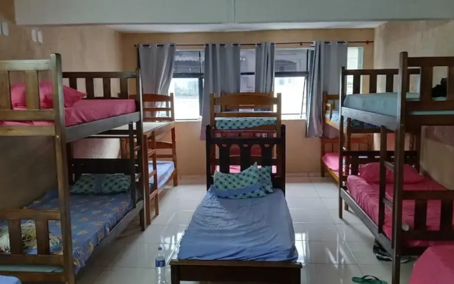 Hostel Bom e Familiar