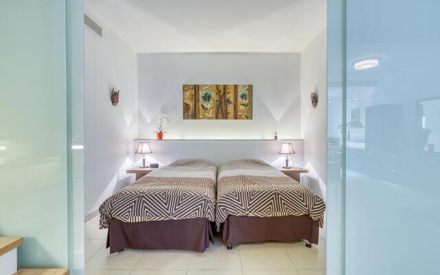 Duplex Luxury Apartment in Portomaso With Pool