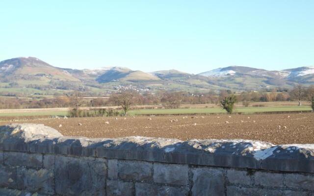 Granary at Tyddyn Isaf