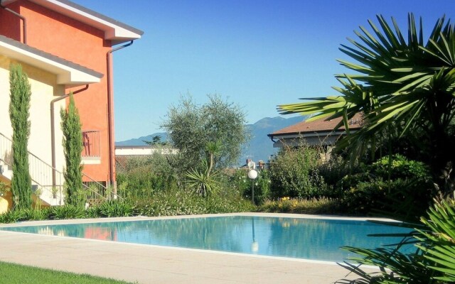 Lazise, Modern Houses, Nice and Colourful Decoration