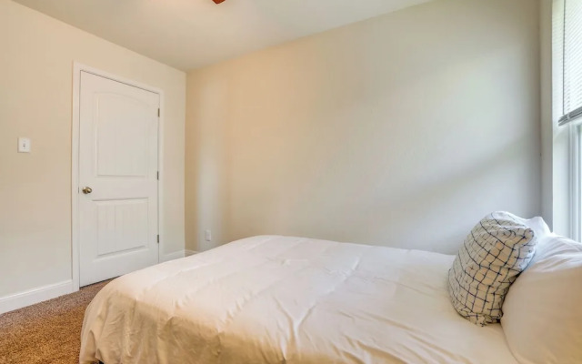 San Antonio Home w/ Fenced Yard & Patio!