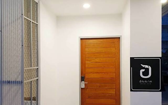 Unyak Room Ayutthaya