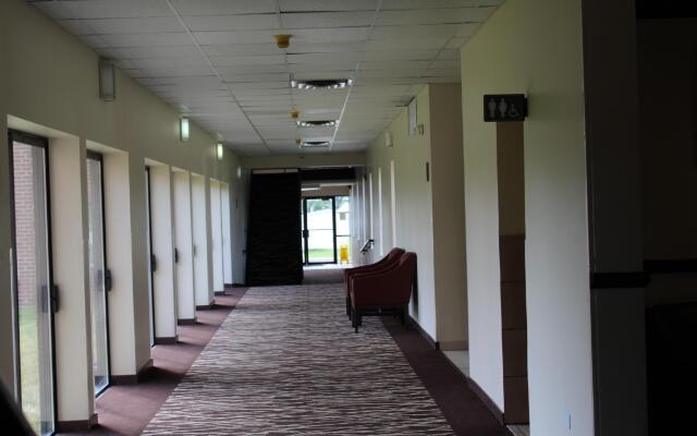 Red Roof Inn Gurnee - Waukegan