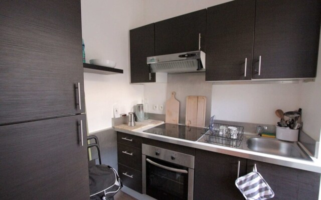 Quiet Apartment of 38m2 Bright with Pretty Terrace