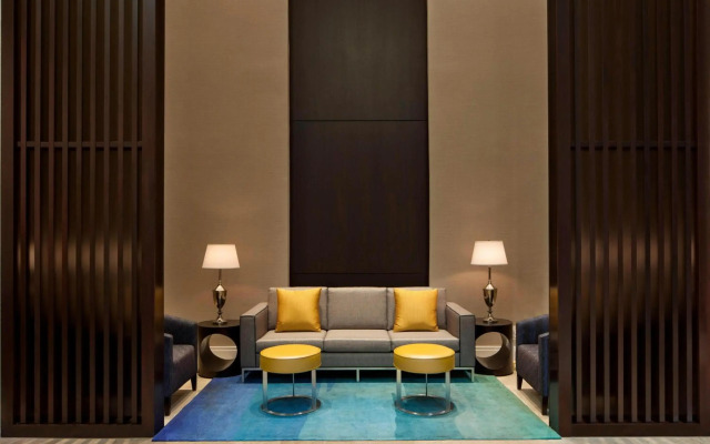 Sheraton Norfolk Waterside Hotel
