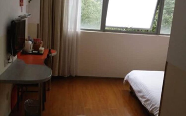 Motel 168 Hotel