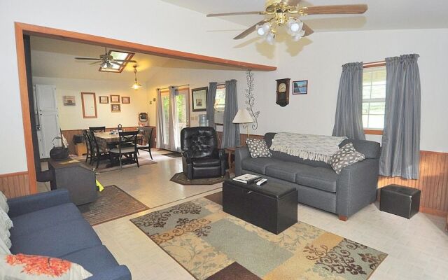 Davis Delight - Wonderful Country Home