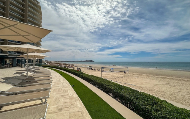 3BR Gem at Sandy Beach Area