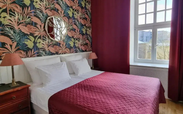Classic House Hotel